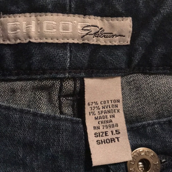 Chico’s Jeans 1.5 Short - Picture 3 of 5